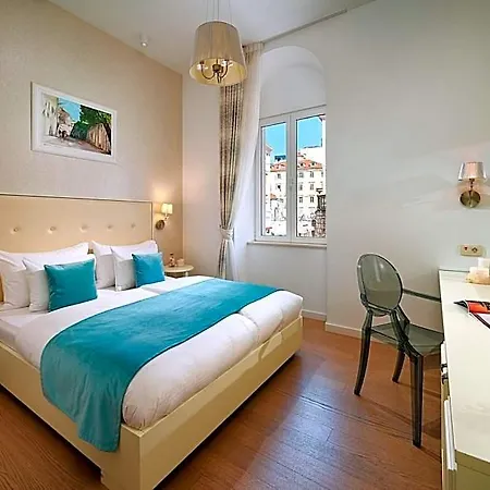 Olea 1 Hotel